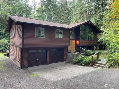 4513 Blakely Heights Dr NE, Bainbridge Island, WA 98110