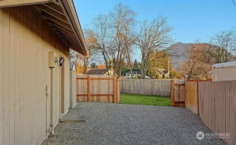 508 Wallace Ave, Enumclaw, WA 98022 photo 21