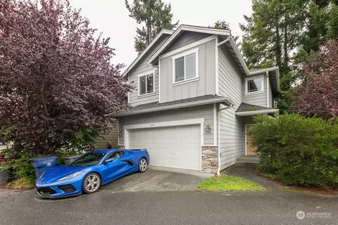 1119 139 Pl SW #1, Lynnwood, WA 98087