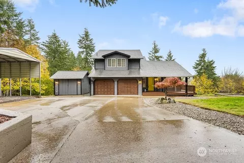 14671 NW Seaview Dr, Seabeck, WA 98380