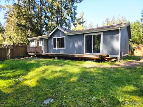 1805 194th Ave SW, Lakebay, WA 98349
