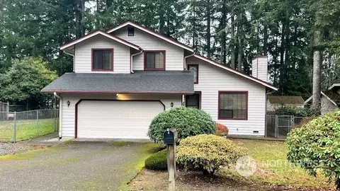 9236 Oneida Cir, Bremerton, WA 98311