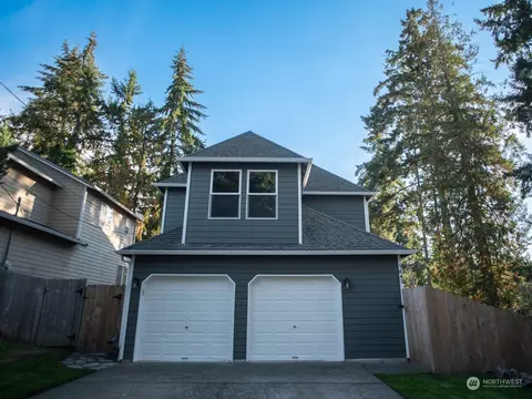 1643 NE Harvard Ave, Keyport, WA 98345
