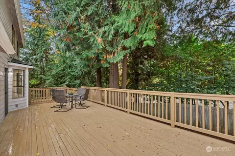 Exterior - 14511 104th Ave NE, Bothell, WA 98011 photo 4 of 11