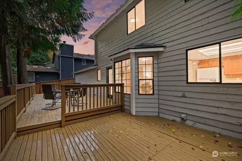 Exterior - 14511 104th Ave NE, Bothell, WA 98011 photo 9 of 11