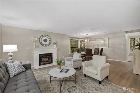 Living - 14511 104th Ave NE, Bothell, WA 98011 photo 1 of 4