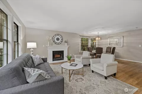 Living - 14511 104th Ave NE, Bothell, WA 98011 photo 4 of 4
