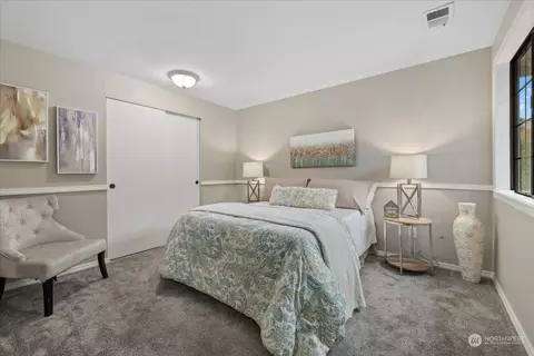 Bedroom - 14511 104th Ave NE, Bothell, WA 98011 photo 4 of 4