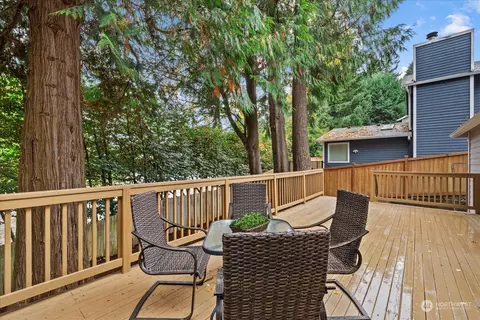Exterior - 14511 104th Ave NE, Bothell, WA 98011 photo 6 of 11