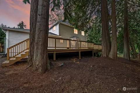 Exterior - 14511 104th Ave NE, Bothell, WA 98011 photo 10 of 11