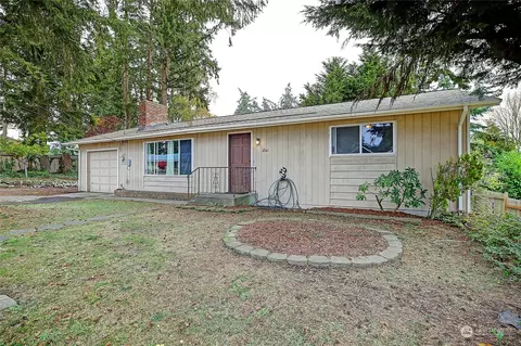 1841 NE 7th Ave, Oak Harbor, WA 98277