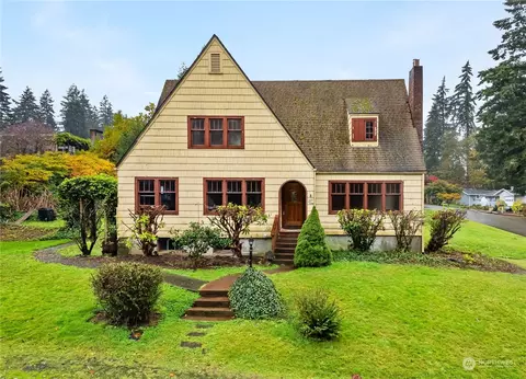 605 S 8th St, Shelton, WA 98584