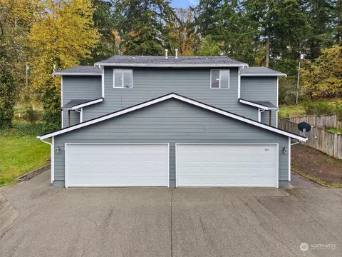 7320 7322 163rd St E, Puyallup, WA 98375
