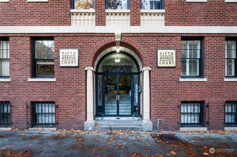 2132 5th Ave #306, Seattle, WA 98121