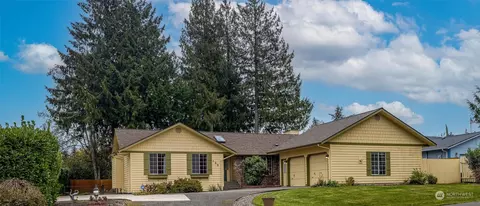 122 N Waugh Rd, Mount Vernon, WA 98273