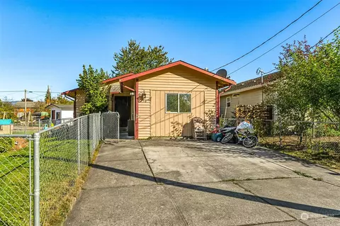 250 N Naches St, Buckley, WA 98321