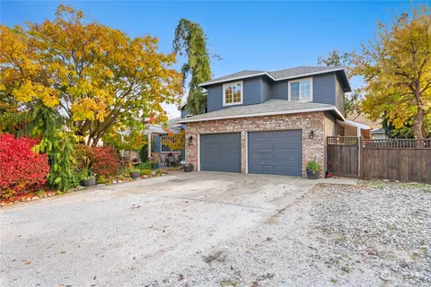 2213 5th St, Wenatchee, WA 98801