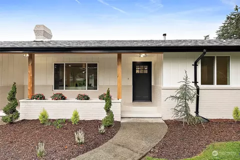 5001 70th St E, Tacoma, WA 98443