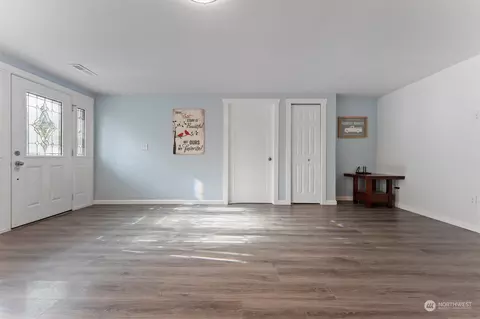 406 E 3rd St, Warden, WA 98857 photo 2