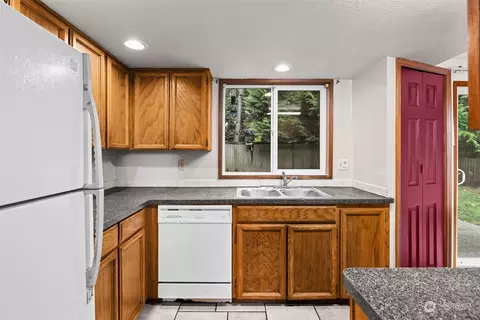 Kitchen - 12118 5th Pl W, Everett, WA 98204 photo 1 of 4