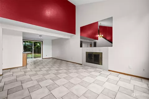 Living - 12118 5th Pl W, Everett, WA 98204 photo 3 of 3