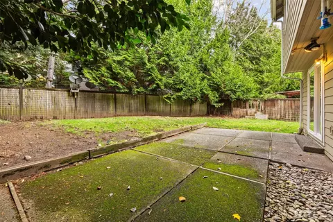 Exterior - 12118 5th Pl W, Everett, WA 98204 photo 3 of 7
