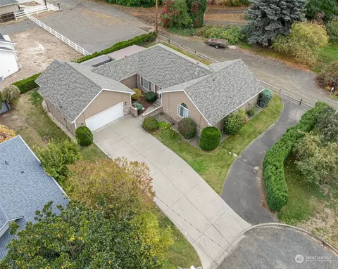 725 SW Evans Ave, College Place, WA 99324
