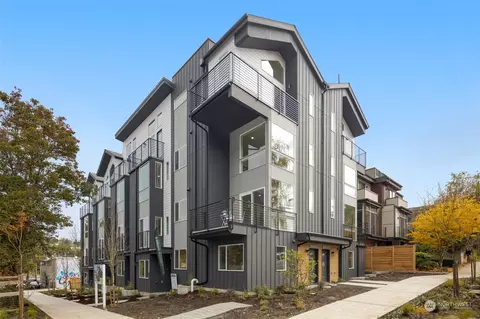 2021 W Bertona, Seattle, WA 98199