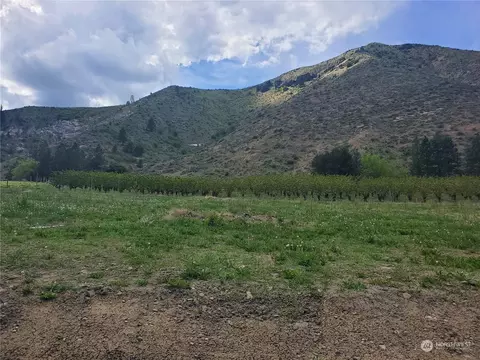 43 Cereza Ln, Wenatchee, WA 98801