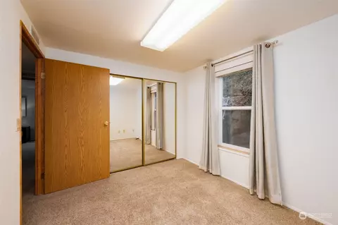 17316 Woodcrest Dr NE, Bothell, WA 98011 photo 19
