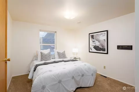 17316 Woodcrest Dr NE, Bothell, WA 98011 photo 27