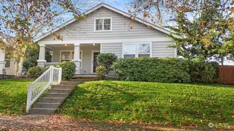 2185 Palisade Blvd, Dupont, WA 98327