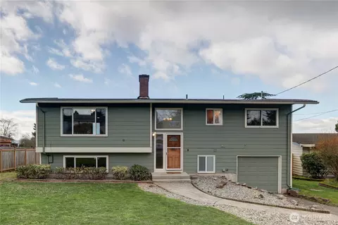 25739 17th Ave S, Des Moines, WA 98198