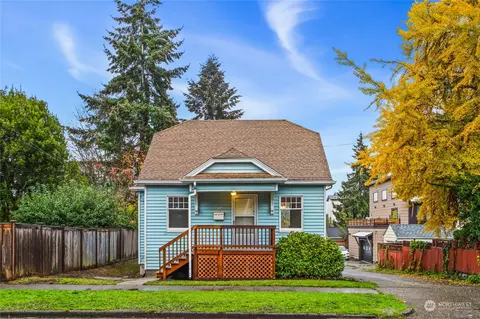 6714 Fremont Ave N, Seattle, WA 98103