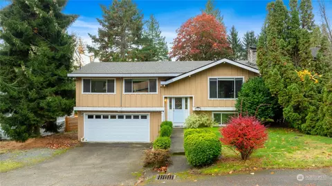 10223 NE 24th St, Bellevue, WA 98004