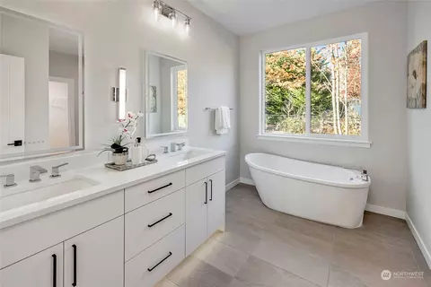 12176 NE 170th Pl, Bothell, WA 98011 photo 6