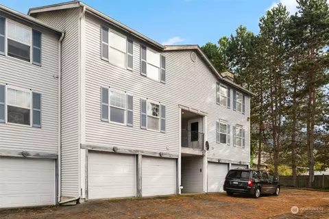 1160 Monroe Ave NE #B3, Renton, WA 98056
