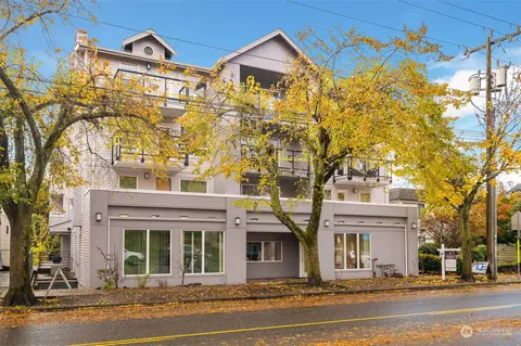 3435 California Ave SW #306, Seattle, WA 98116