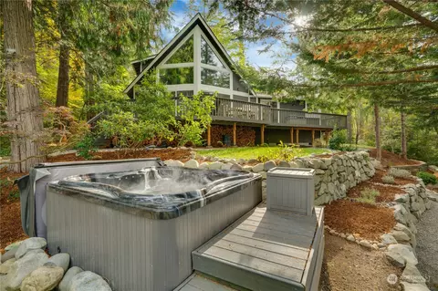 16421 56th St SW, Longbranch, WA 98351