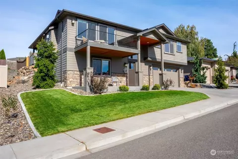 1983 Legendary Ln SE, East Wenatchee, WA 98802