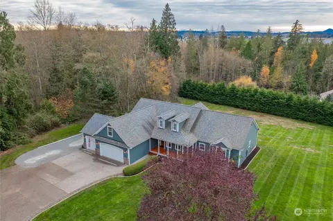 16932 Maplewood Ln, Bow, WA 98232