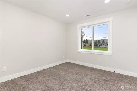 Bedroom - 7414 148th Avenue Ct E, Sumner, WA 98390 photo 4 of 4