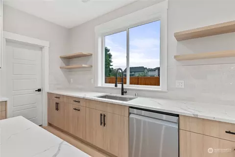 Kitchen - 7414 148th Avenue Ct E, Sumner, WA 98390 photo 3 of 5
