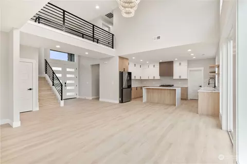 Living - 7414 148th Avenue Ct E, Sumner, WA 98390 photo 2 of 3