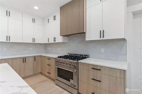 Kitchen - 7414 148th Avenue Ct E, Sumner, WA 98390 photo 2 of 5