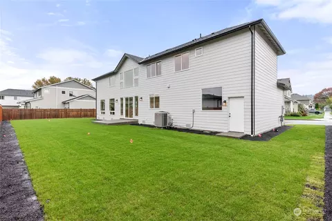 Exterior - 7414 148th Avenue Ct E, Sumner, WA 98390 photo 7 of 8