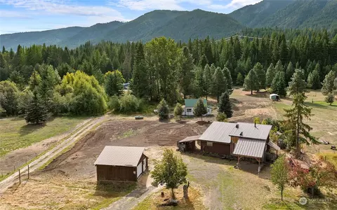 590 Goat Peak Ranch Rd, Cle Elum, WA 98922