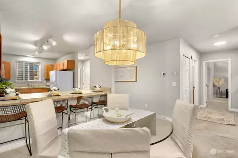 Dining - 17432 Bothell Way NE #B304, Bothell, WA 98011 photo 2 of 3