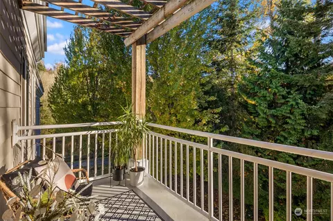 Exterior - 17432 Bothell Way NE #B304, Bothell, WA 98011 photo 3 of 3