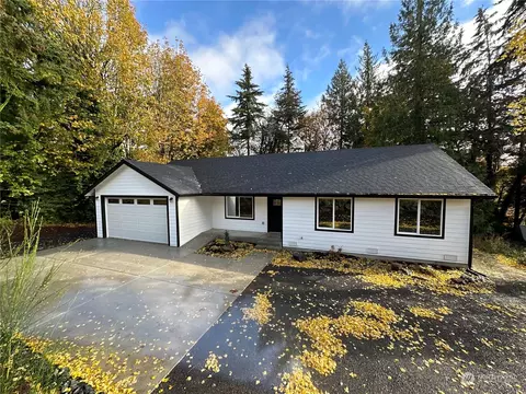 1914 Jackson Dr NW, Bremerton, WA 98312
